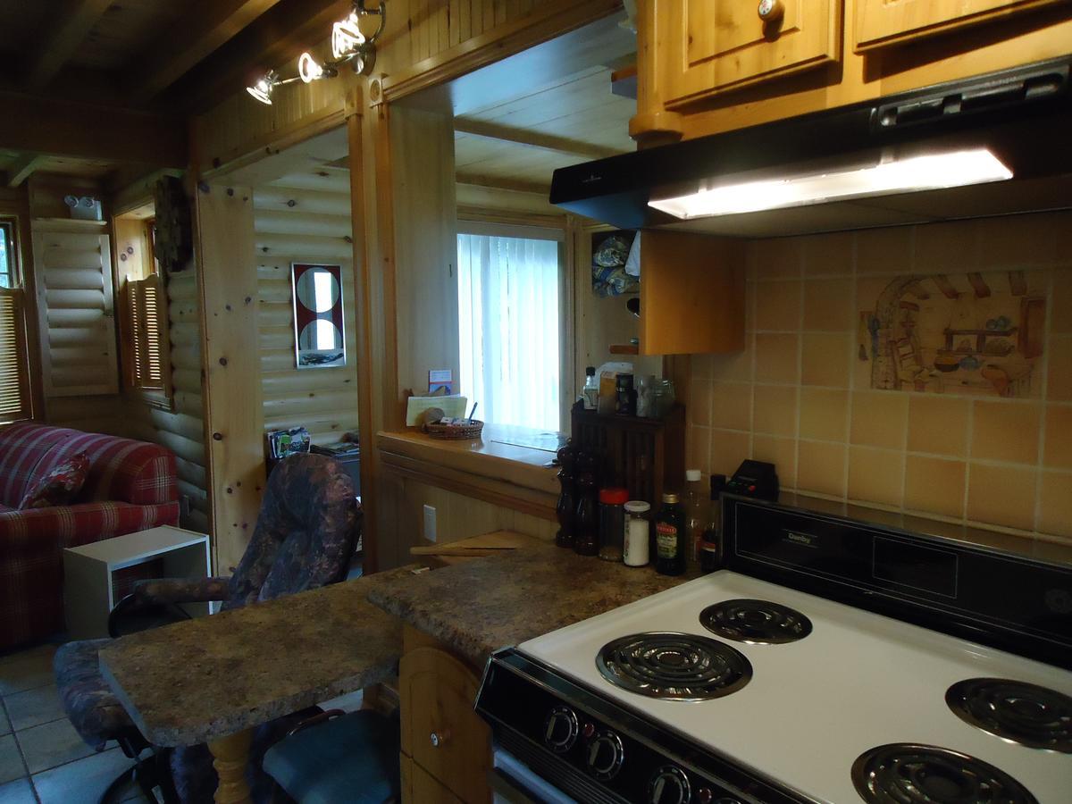 Chalet Saint-Thomas LʼAnse-Saint-Jean Esterno foto